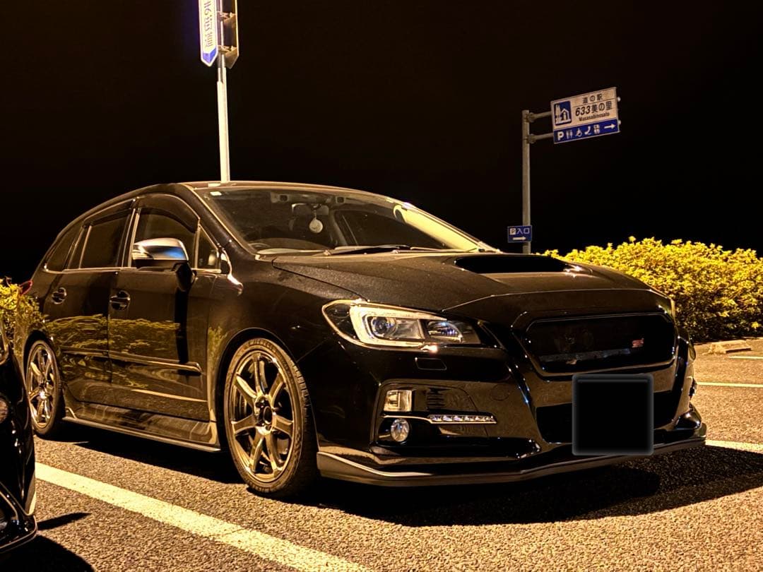 レヴォーグ グリル 社外品 塗装済み