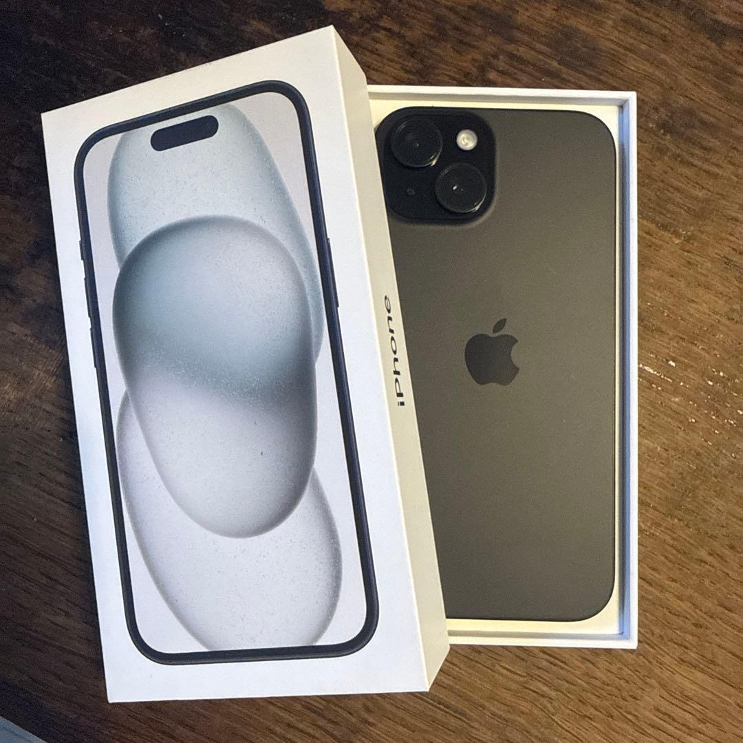 o*u様 iPhone 15 ブラック 256GB本体　バッテリー100%
