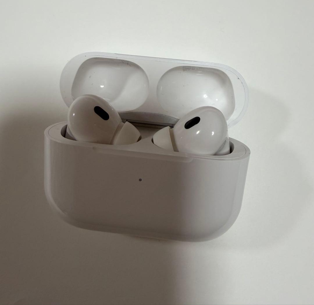 AirPods Pro 2世代 本体 USB-C充電 ケーブル＋ケース付き