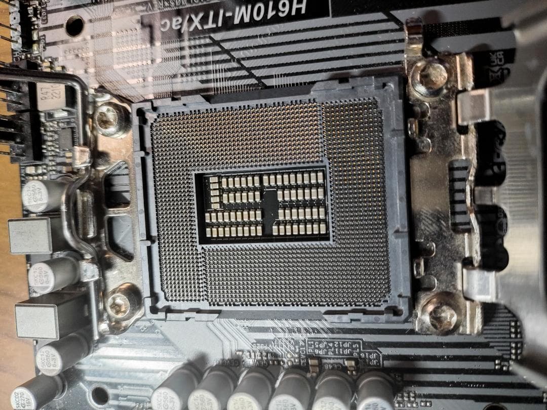 ASRock H610M-ITX/ac ITXマザーボード