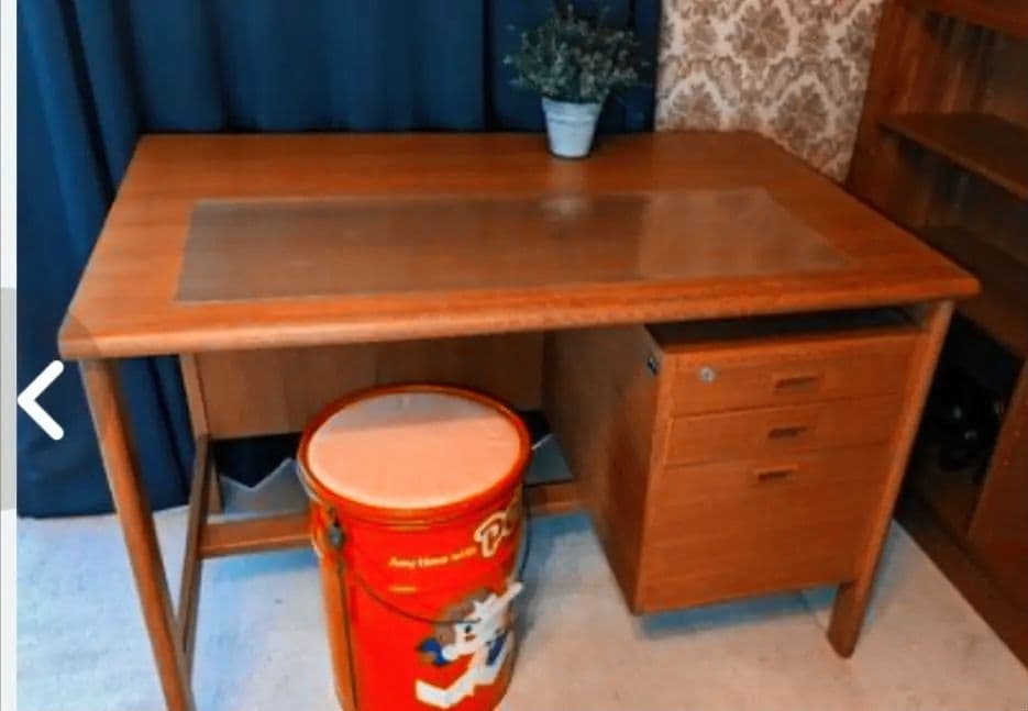 引き出し鍵付き　ビンテージ　チークデスク　机　学習机　ミッドセンチュリー