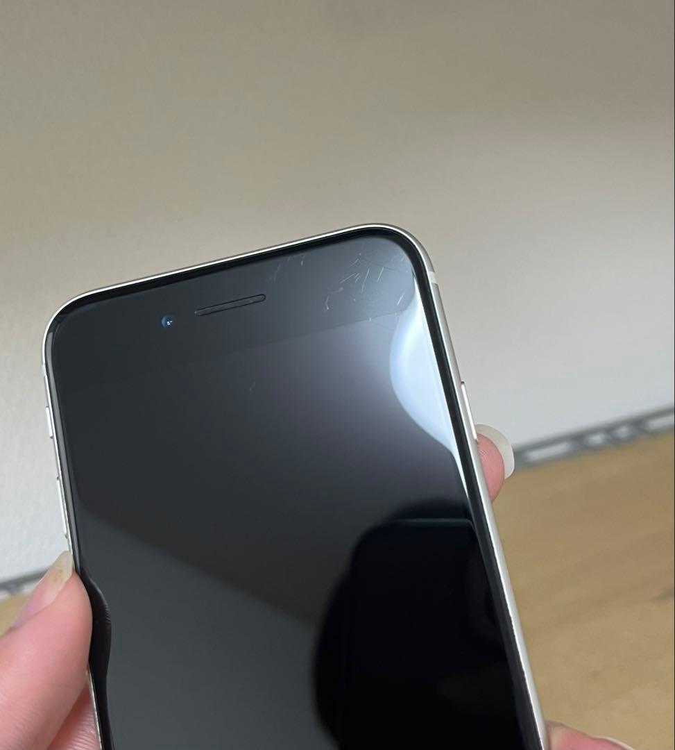 Apple iPhone SE (第3世代) ホワイト 64GB SIMフリー