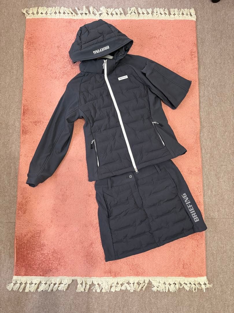 BRIEFING チャコール　ダウンセットアップ