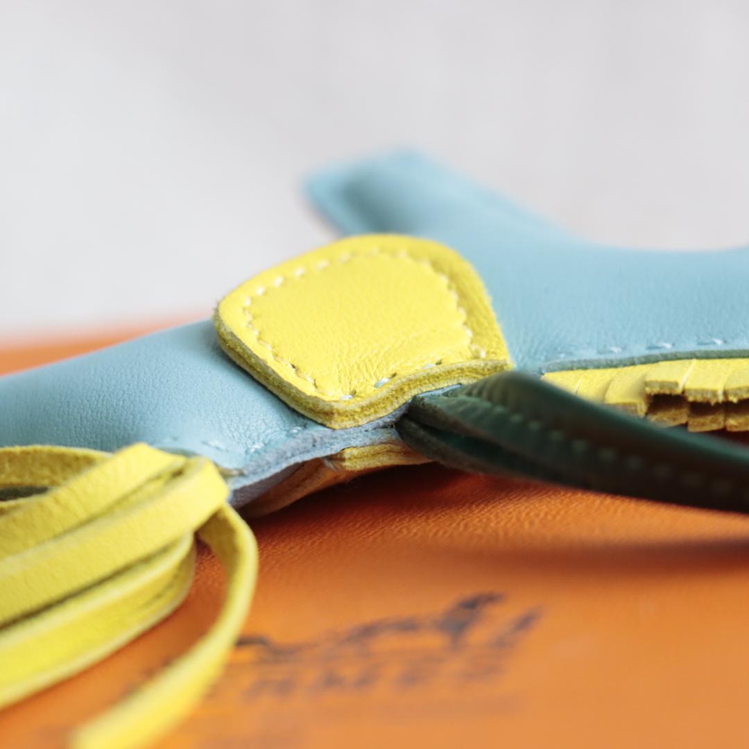 極美品！エルメス　Hermes　ロデオチャーム　PM アクセサリー　セレスト