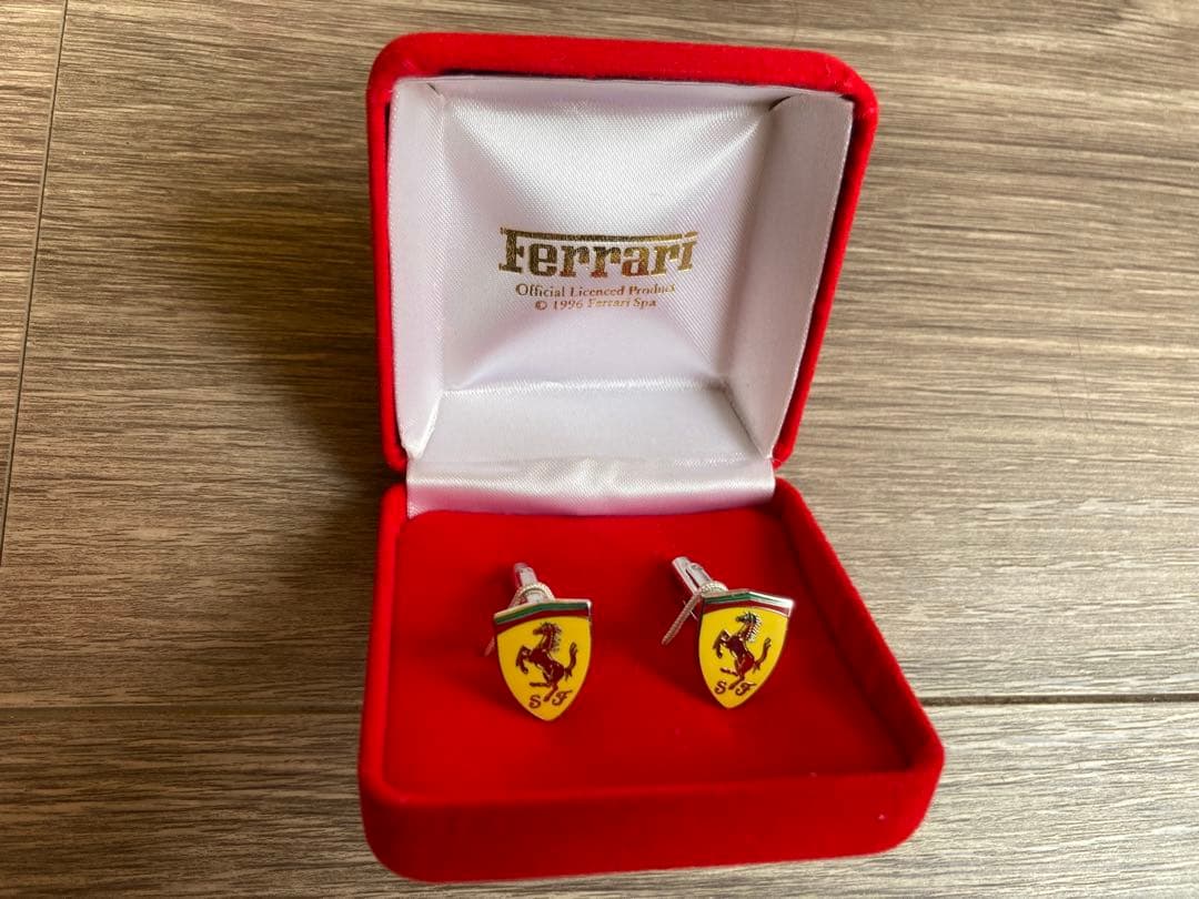 「フェラーリ」・カフスボタン 新品未使用商品