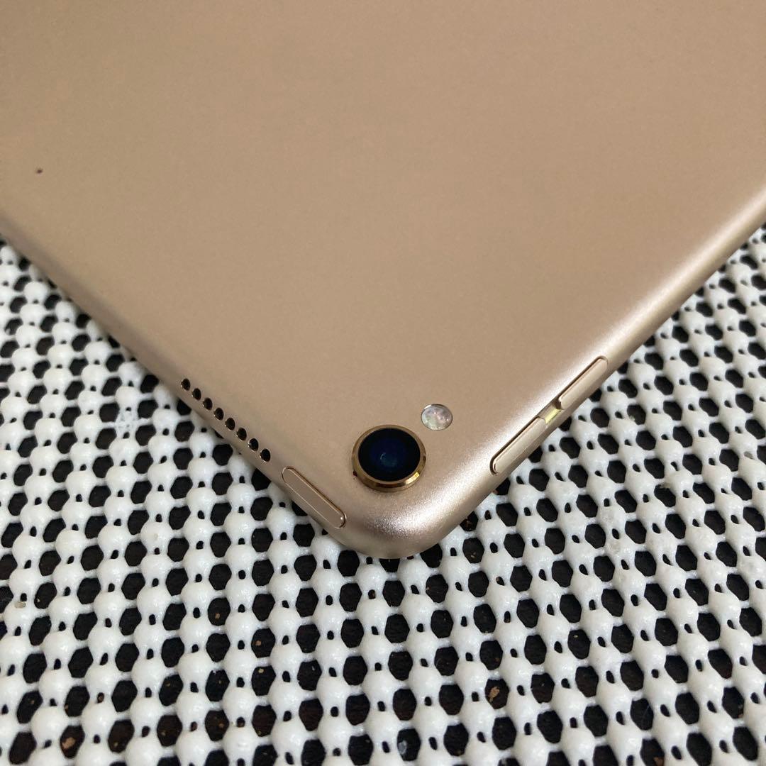 2377 iPad Pro 256GB 10.5インチ WIFIモデル☆