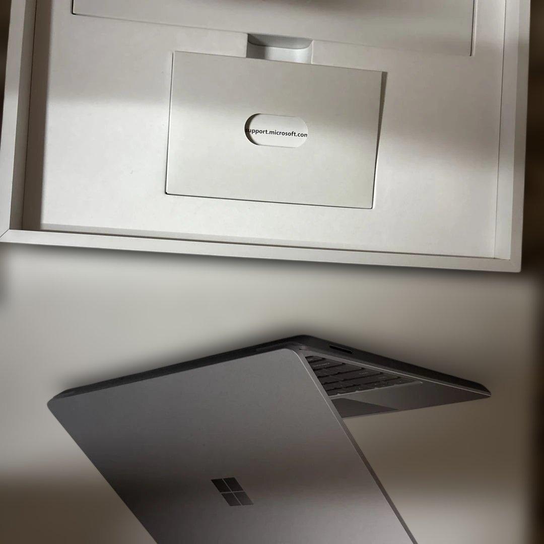 Chromebook本体 Microsoft Surface laptop go2