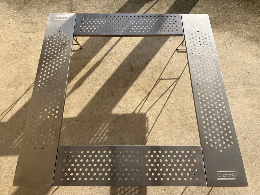 Coleman ファイアープレイステーブル　焚き火テーブル