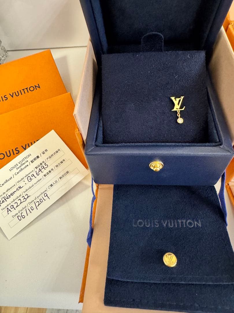 両耳セットLouis VuittonイディールブロッサムLV YG×ダイヤモンド