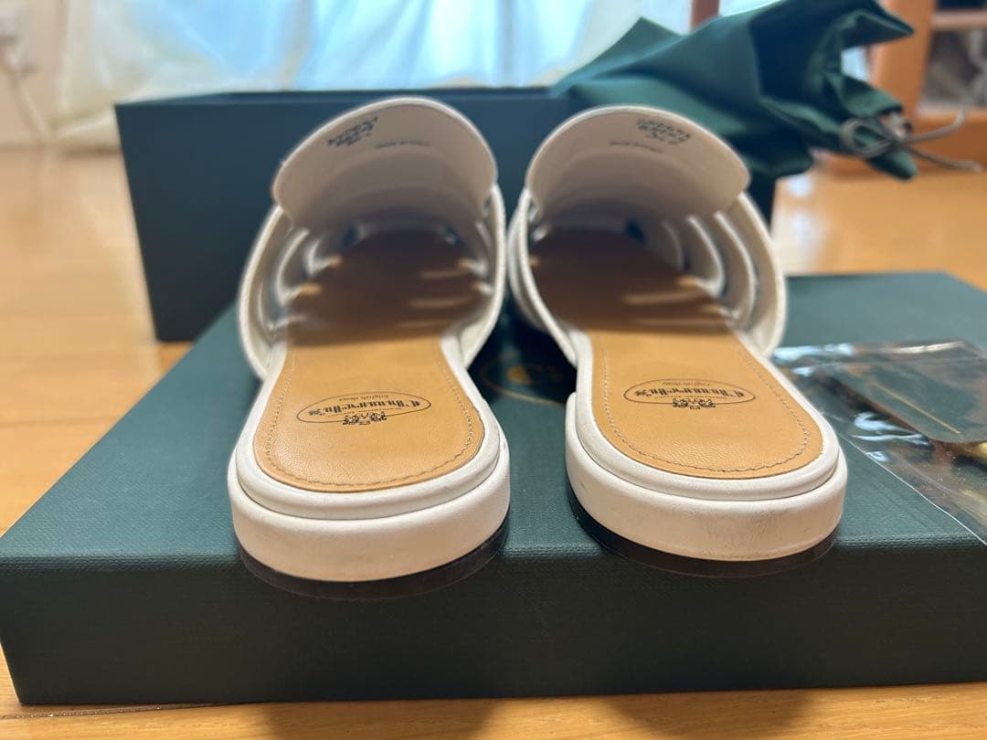 Church's ホワイト レザー ミュール　サンダル チャーチ miumiu