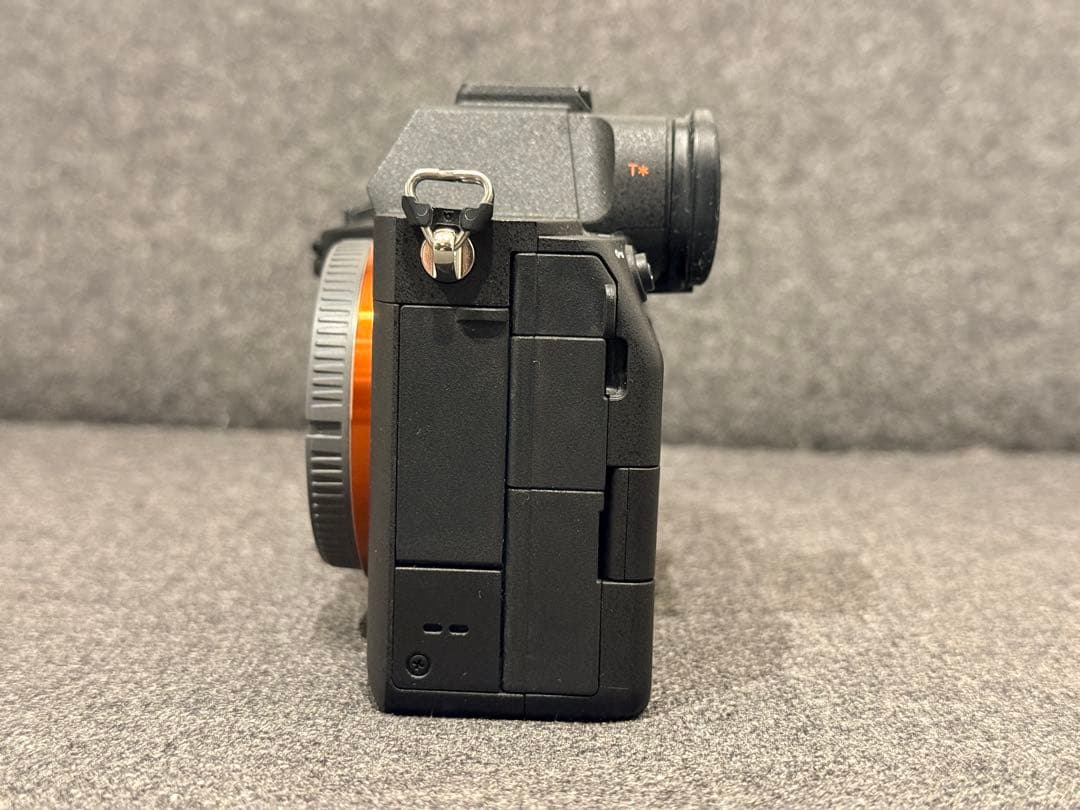 【美品】ソニー α7 IV ボディ [ILCE-7M4]バッテリー等付属品すべて