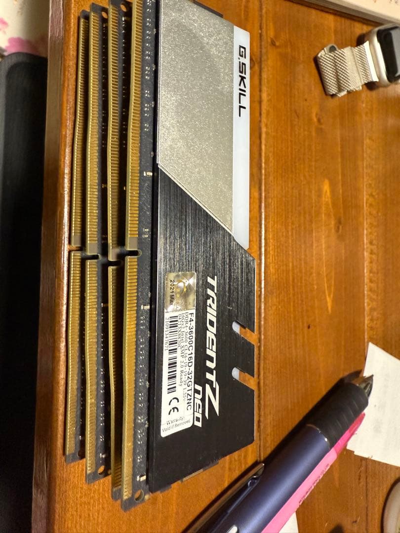 F4-3600C16D-32GTZNC 4枚