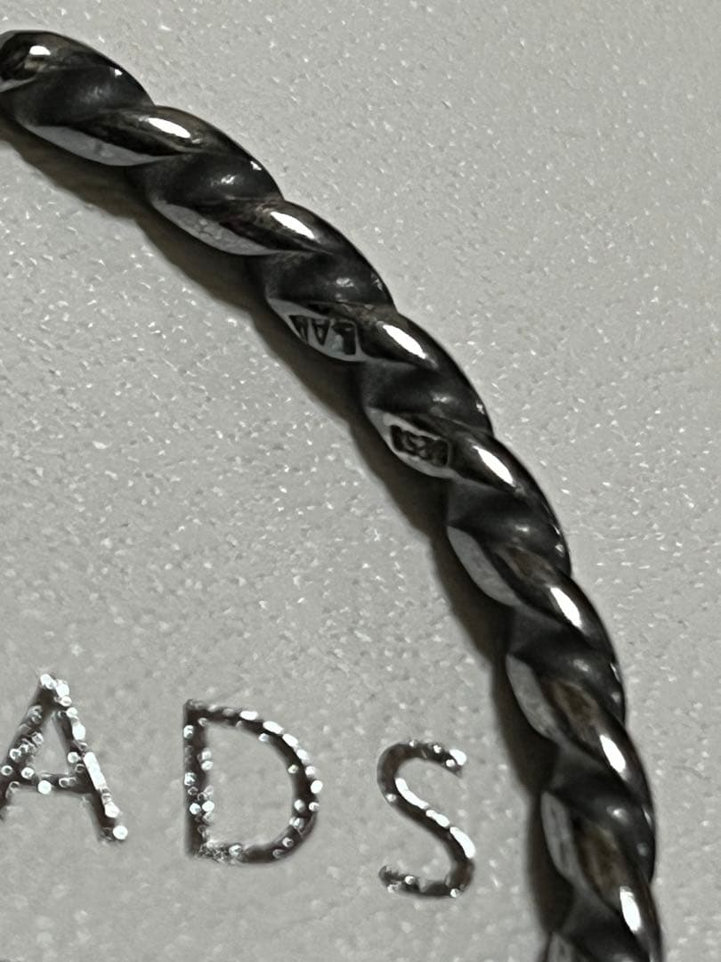 トロールビーズ　ツィステッドシルバーバングル