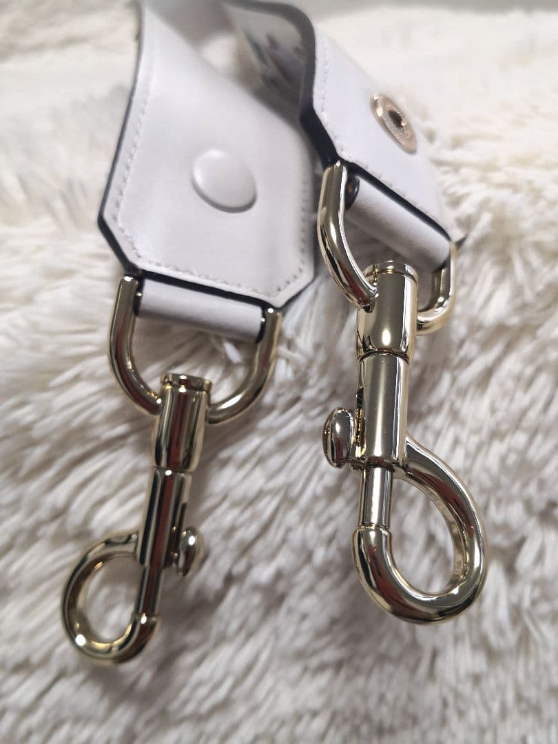 【美品】 Anya Hindmarch ショルダーストラップ マルチパッチ
