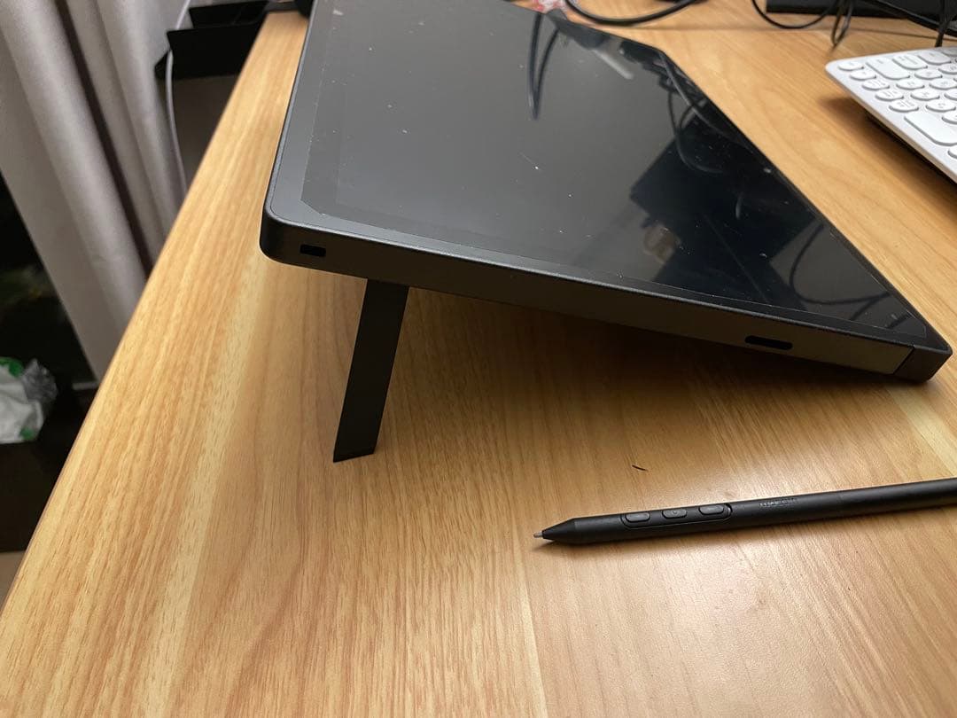 Wacom Cintiq 16 デジタルペンタブレット 本体