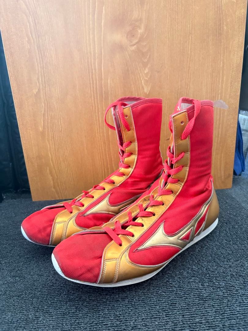 Mizuno ボクシングシューズ レッド/ゴールド