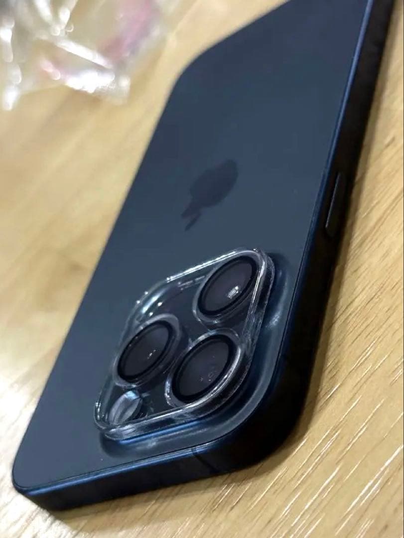 美品 Apple iPhone 15 Pro 256G箱なし　おまけケース付き