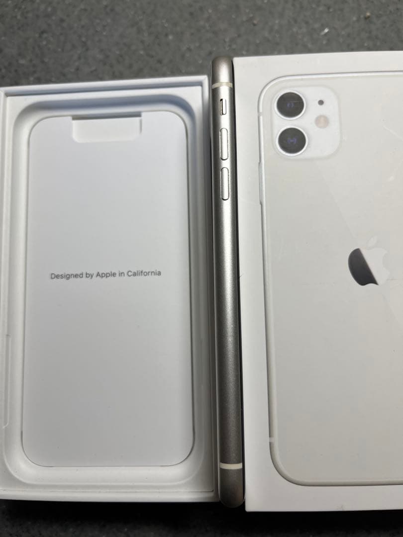 Apple iPhone11 ホワイト 64GB 本体