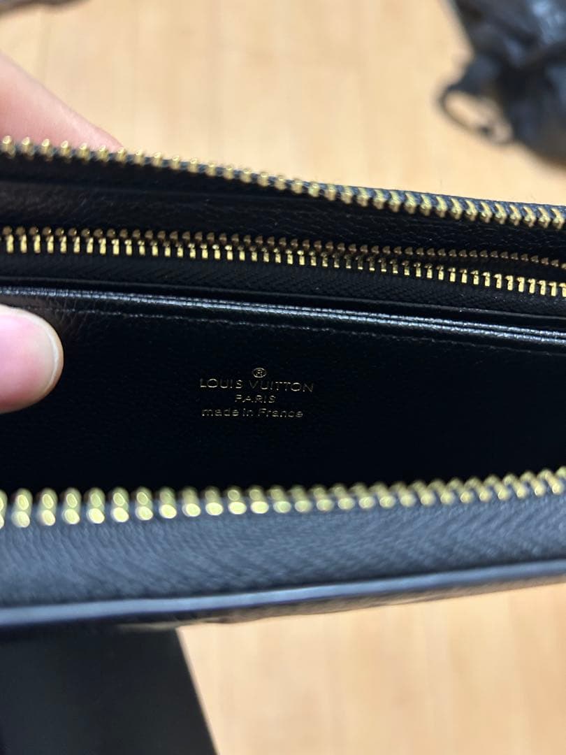 ルイヴィ、トン長財布