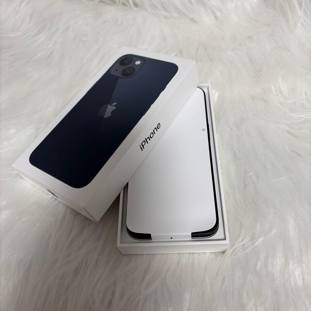 Apple iPhone 13 ブラック 本体