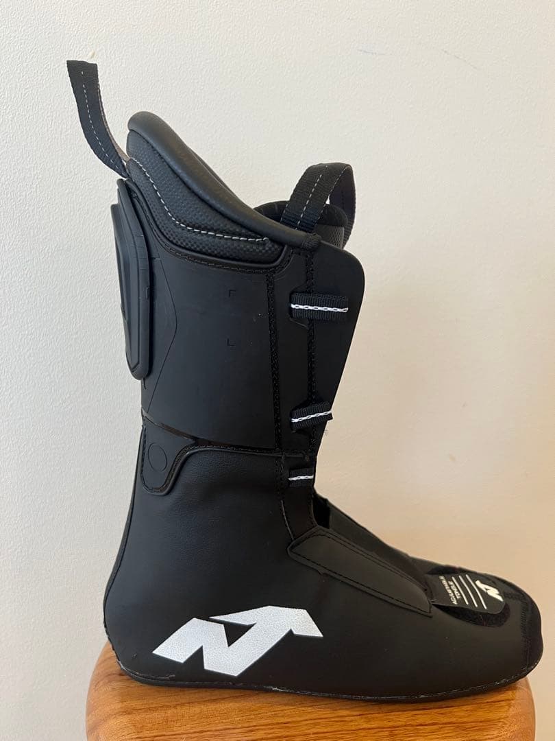 値下げ！Nordica DOBERMANNスキーブーツ 25.5cm