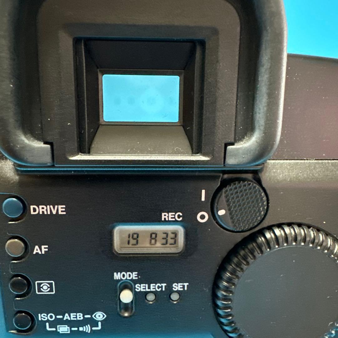 【完動品】CANON EOS5 QD一眼レフ フィルムカメラ + ￼VG-10