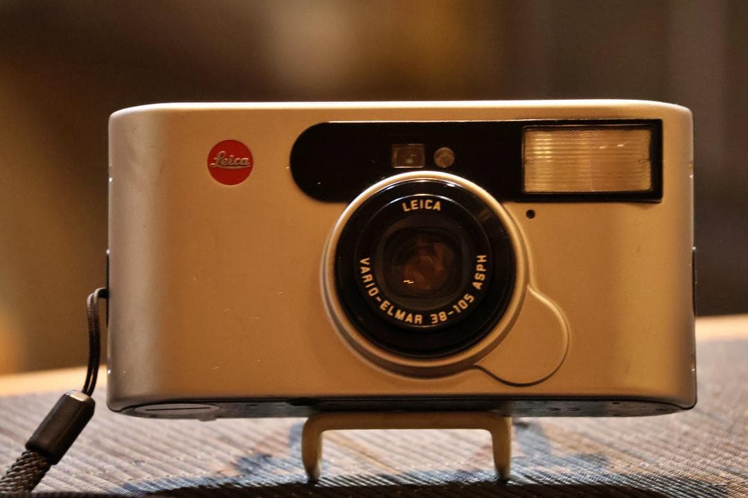 LEICA C1 コンパクトフィルムカメラ　フィルム・電池付