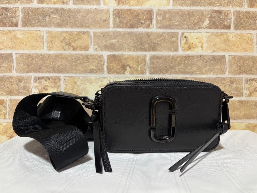 ザ スナップショット ショルダーバッグ MARC JACOBS 黒