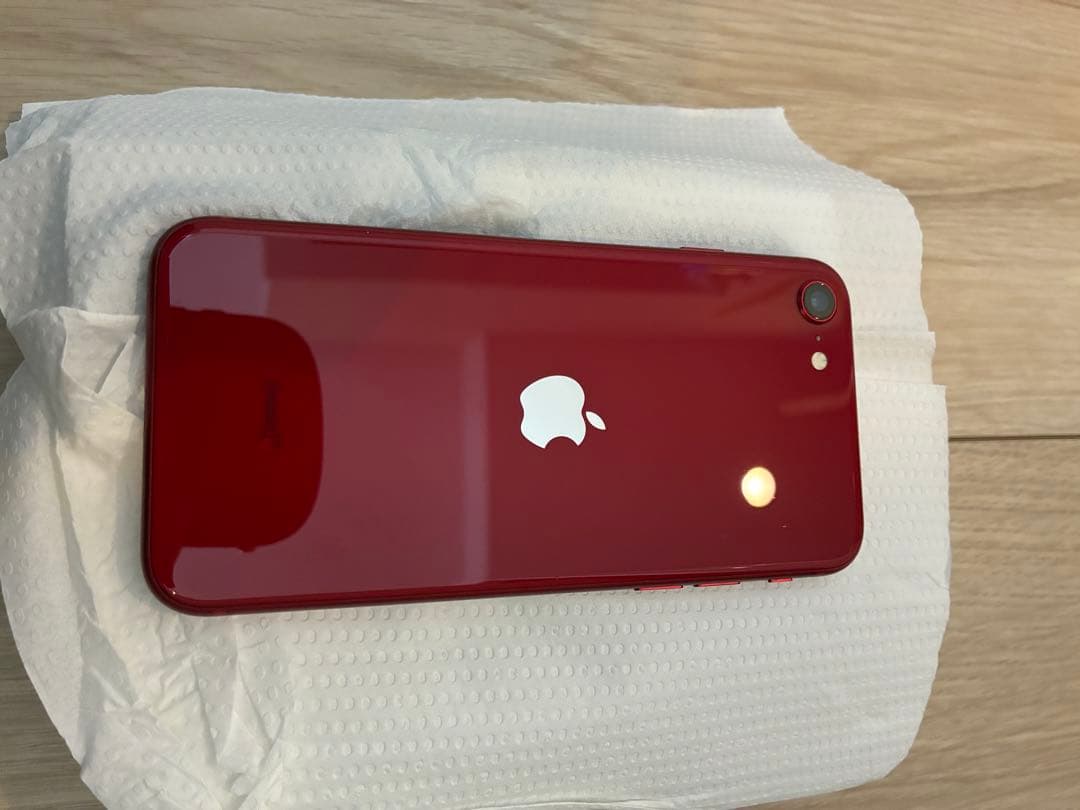 iPhone SE第3世代 64GB レッド