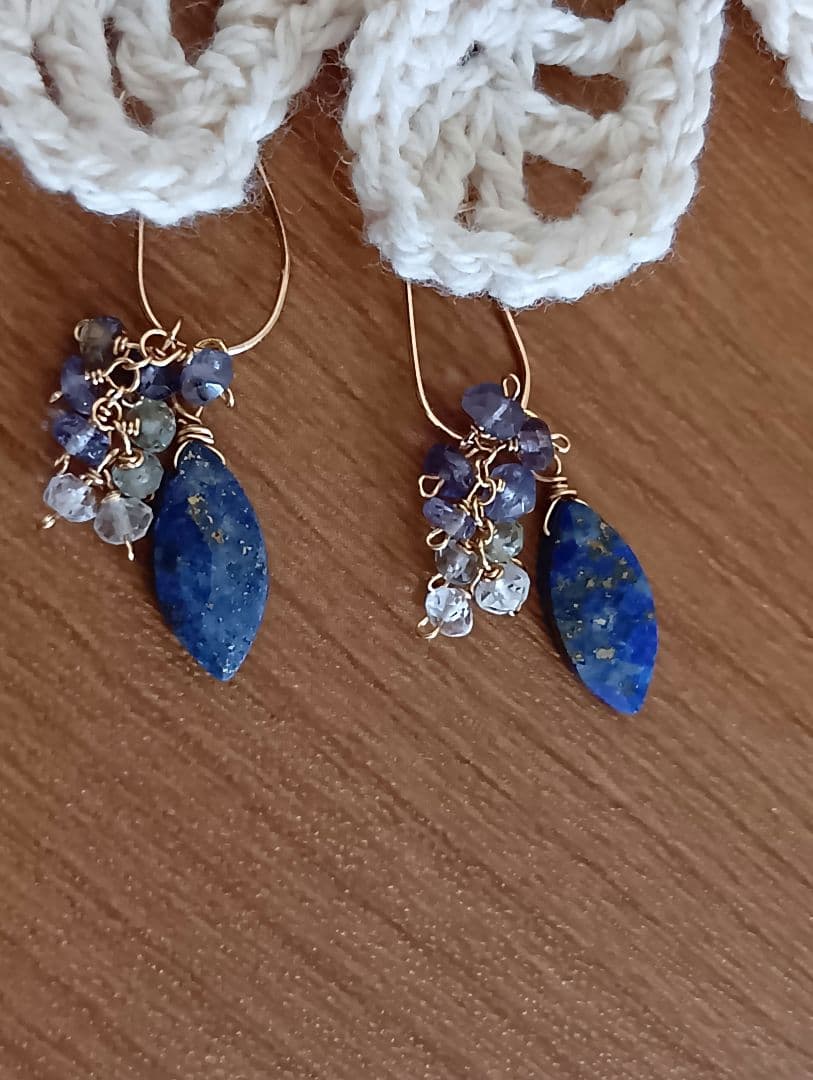 495/14kgfラピスラズリと青系小粒チャーム他