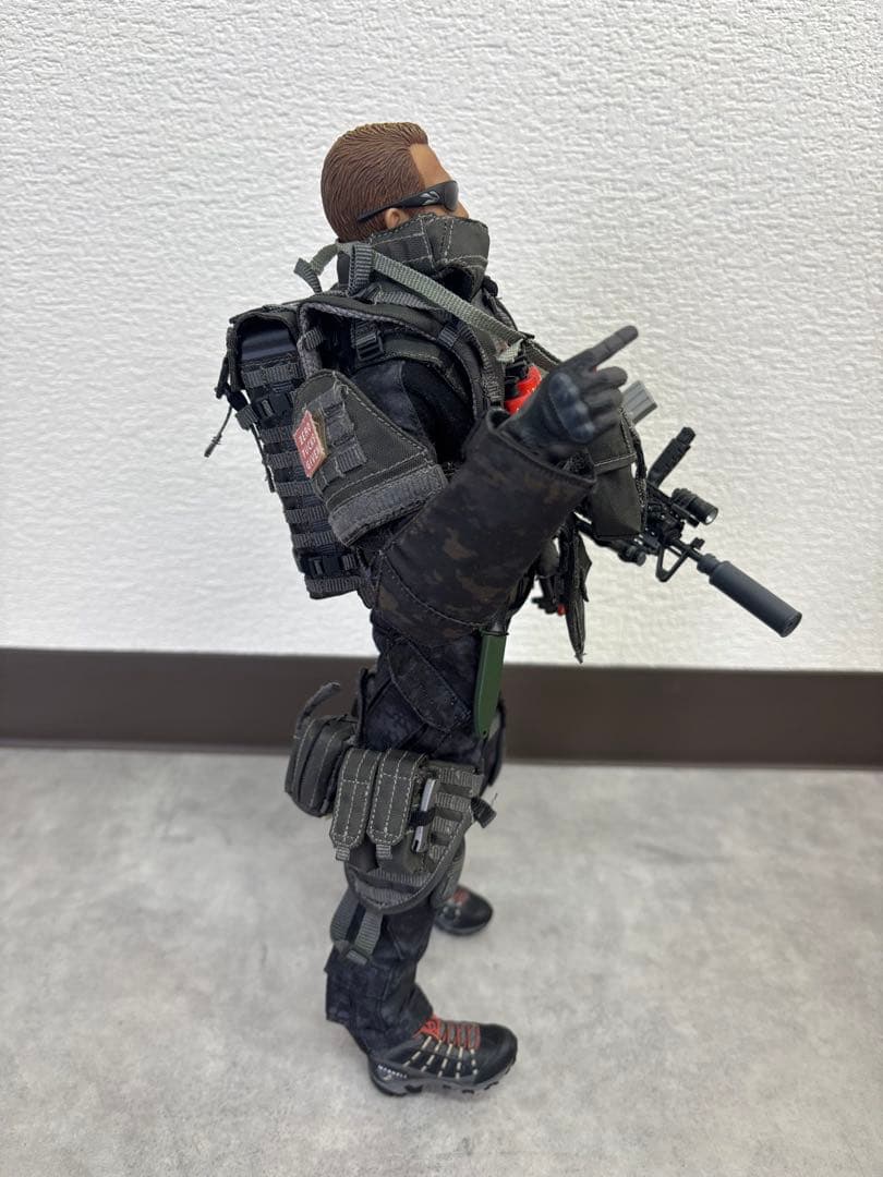 カ*ン様 1/6スケール ミリタリーフィギュア 2体セット フル装備 武器大量