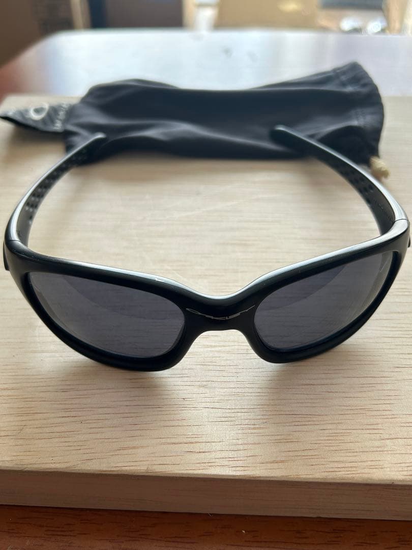 OAKLEY オークリー　USA製サングラス　ブラック　レンズ劣化あり