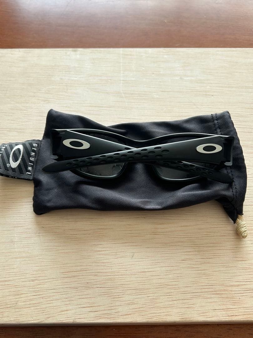 OAKLEY オークリー　USA製サングラス　ブラック　レンズ劣化あり