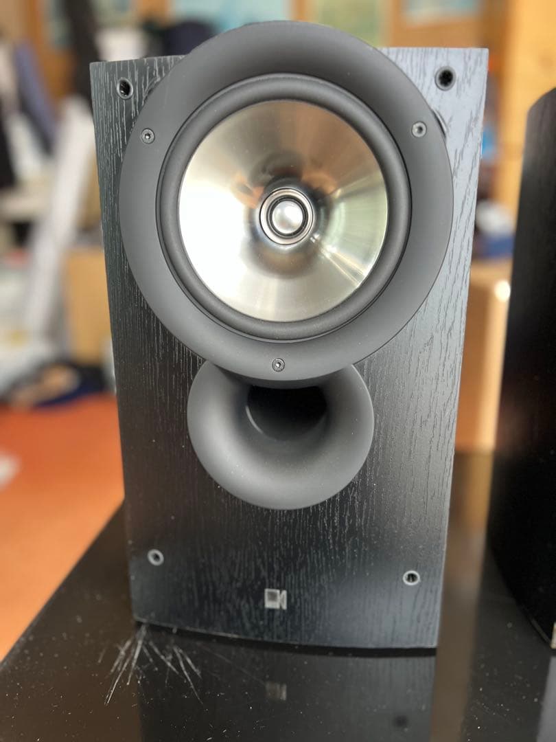 黒 スピーカー ブックシェルフ型