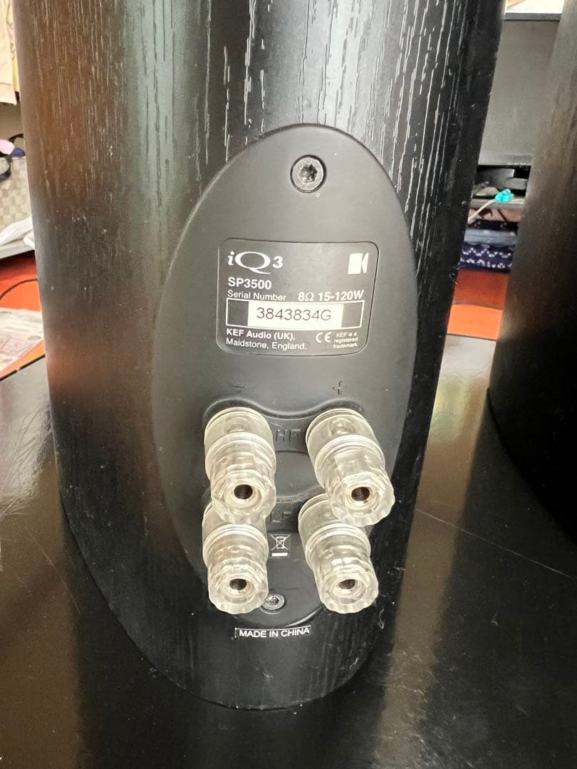 黒 スピーカー ブックシェルフ型