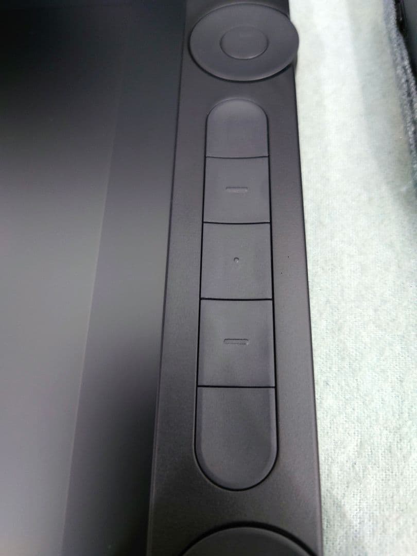 HUION 液タブ Kamvas 13（Gen 3） 13型 スタンド付き 黒