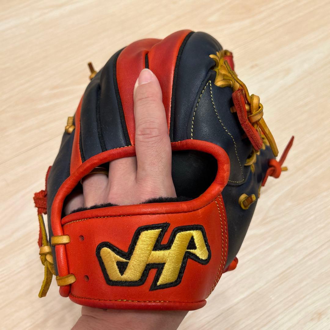 軟式外野手用坂口選手モデル