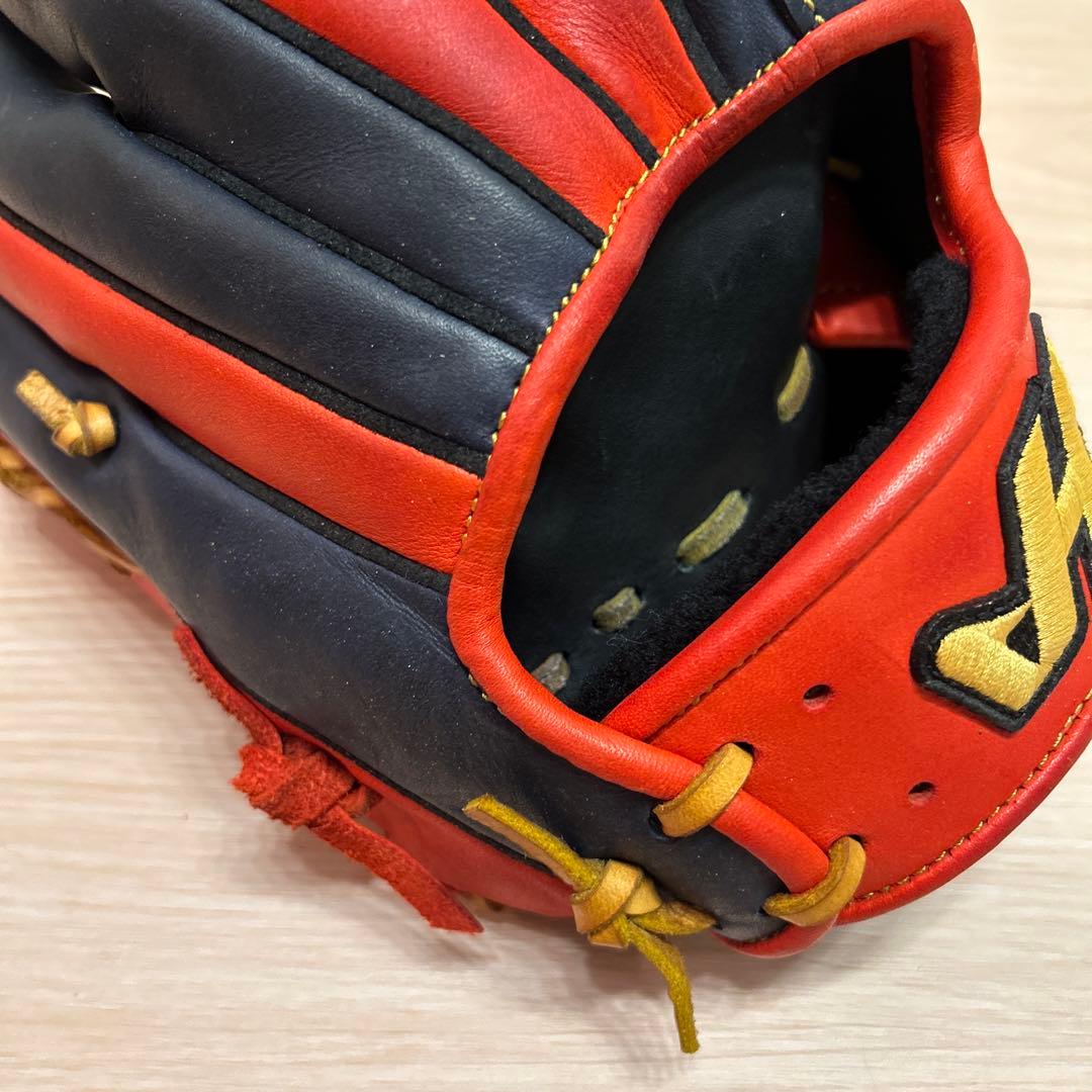 軟式外野手用坂口選手モデル