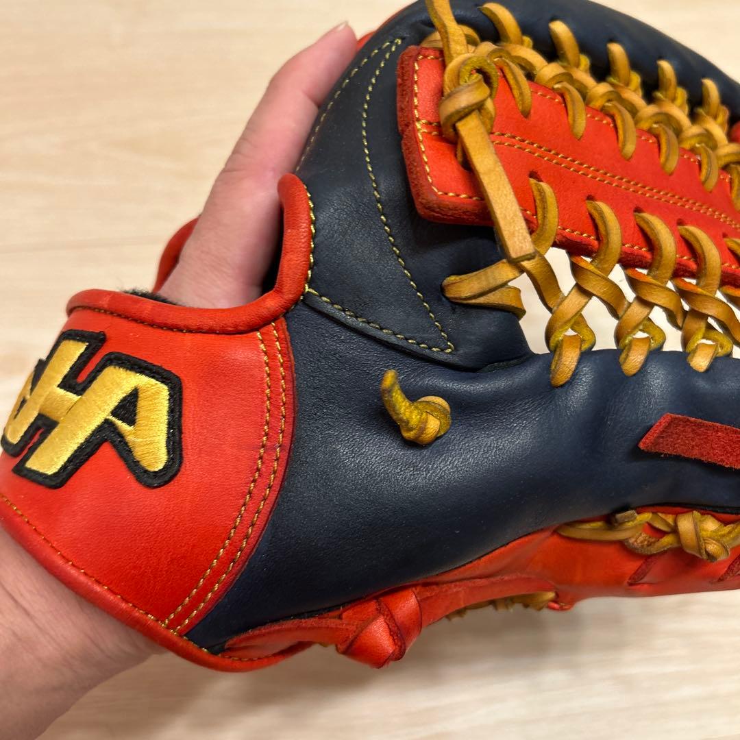 軟式外野手用坂口選手モデル