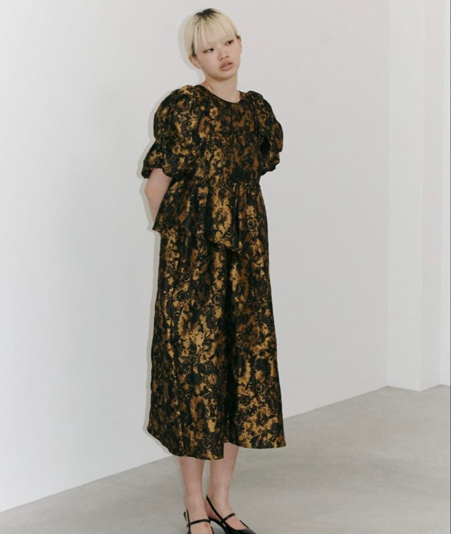 ANDRESDバブルスリーブジャガードドレス ブロンズ