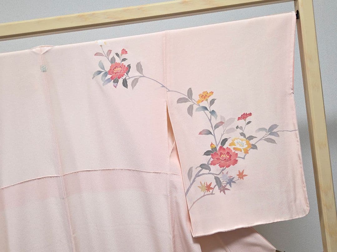 A5 美品 手描き友禅染め 作家物 牡丹 梅 紅葉 縮緬 袷 正絹 訪問着 着物