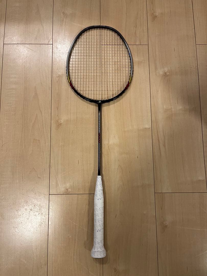 ヨネックス　ナノスピード8000