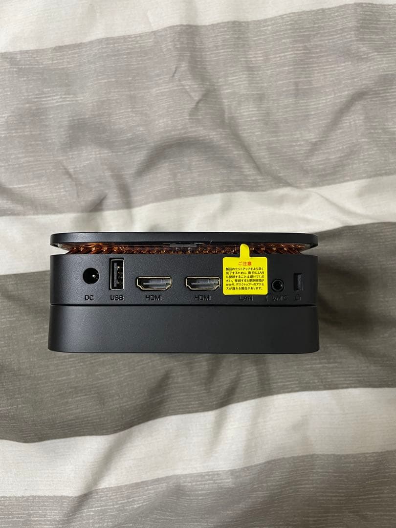 Intel ミニPC コンパクトデザイン