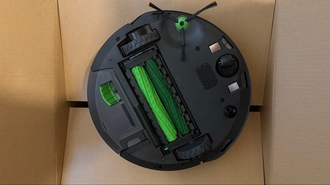 【値下げしました】【1回使用】ルンバj9＋ 限定ブラック/ゴールド