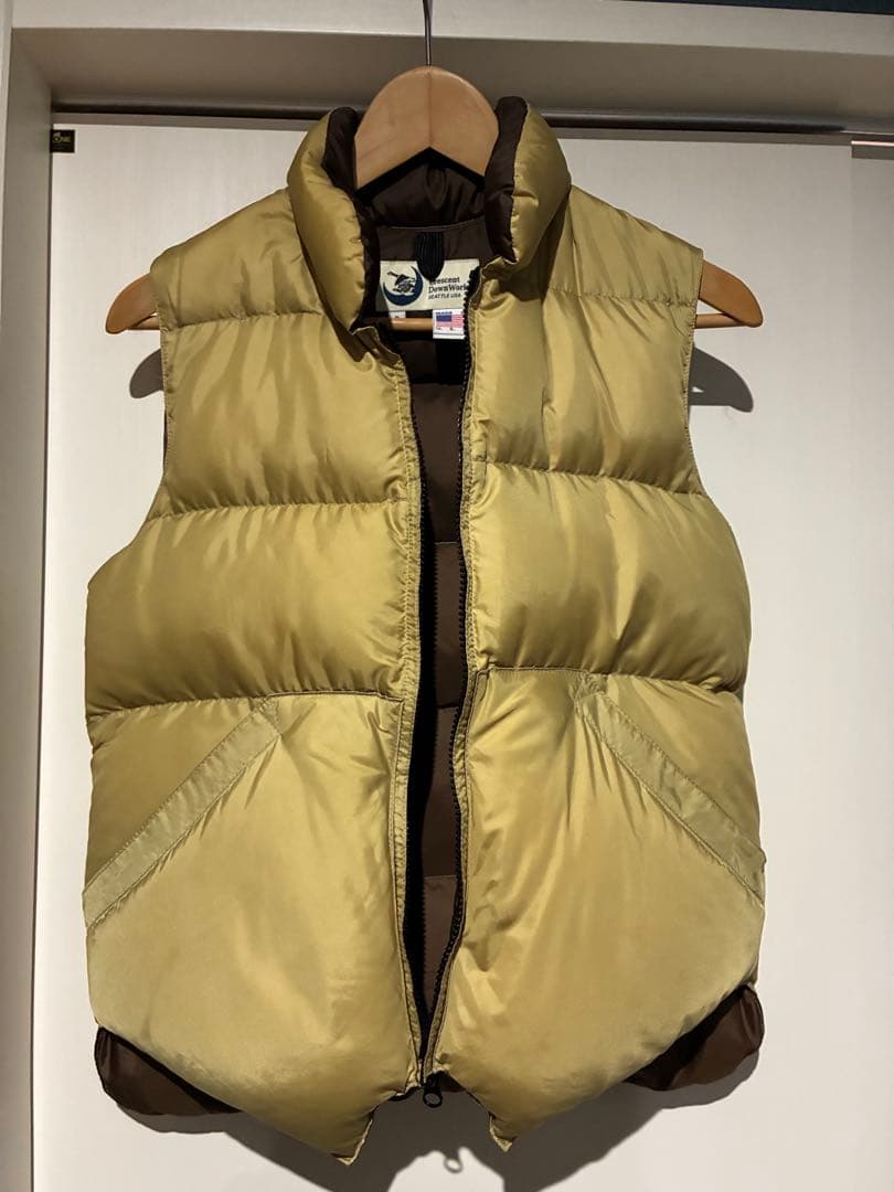 【極美品】ボーイズマーケット別注クレセントダウンワークスNBNWベスト タン