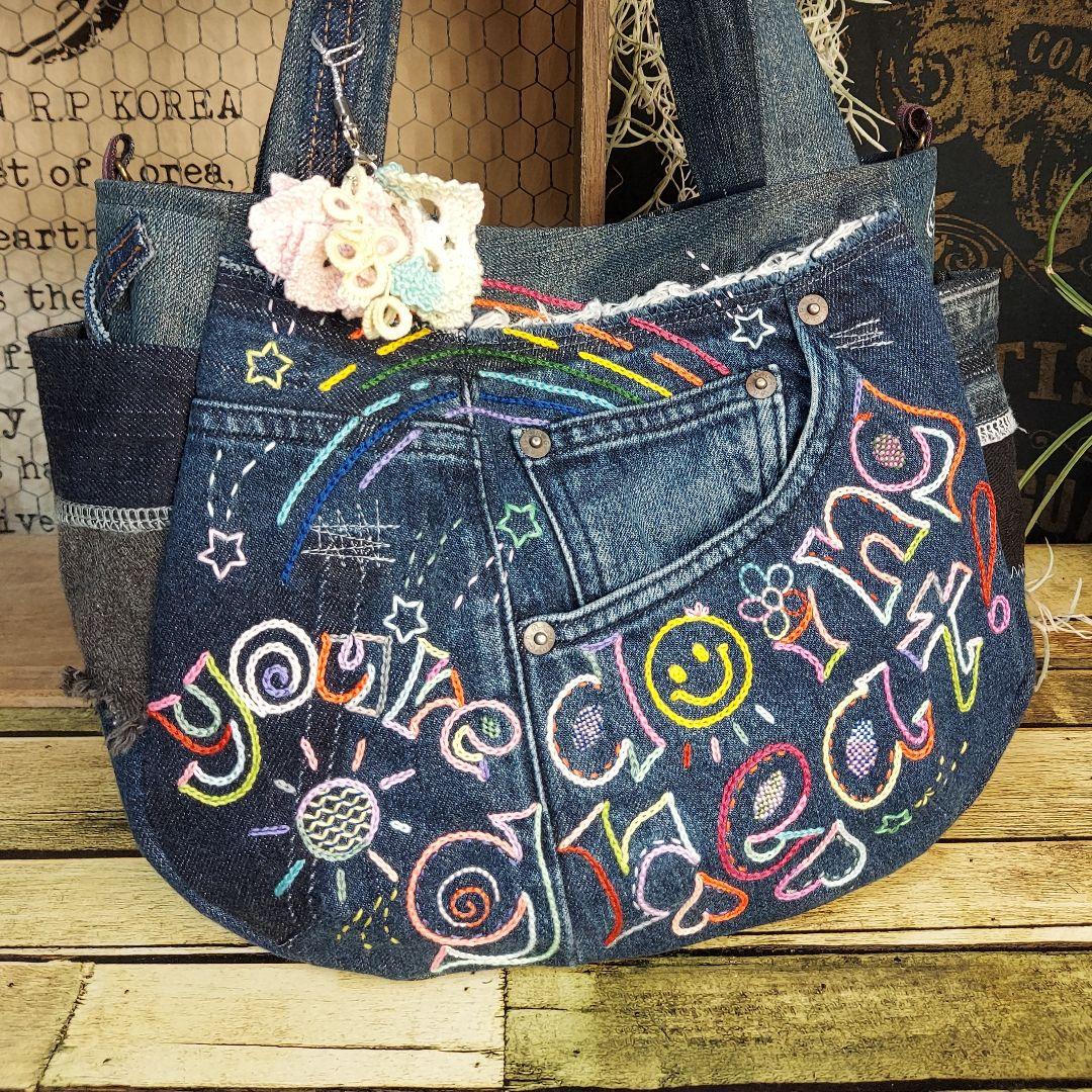 刺繍デニムバック　No.676　デニムリメイク　刺繍バック　丸いバック