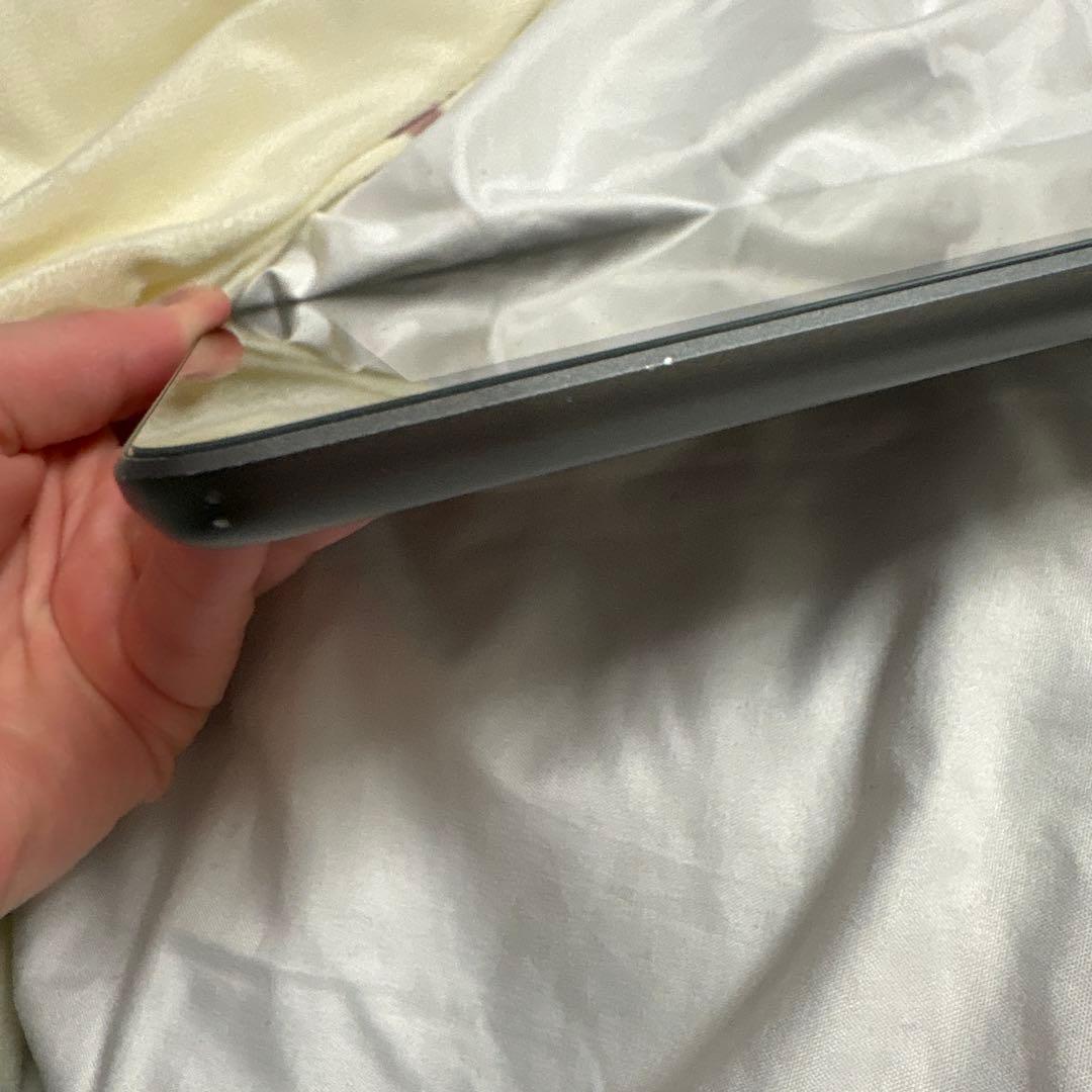 iPad 第7世代 32GB スペースグレイ Wi-Fiモデル