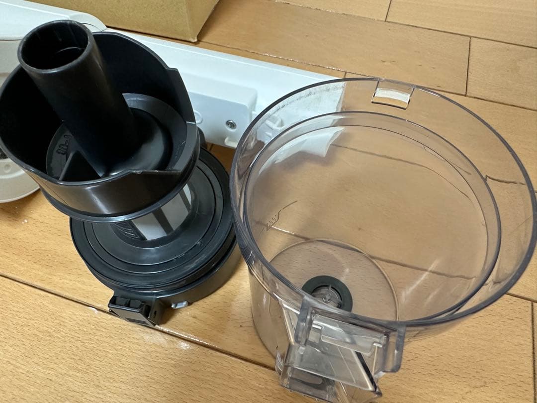 Panasonic 掃除機　MC-SB33J-W