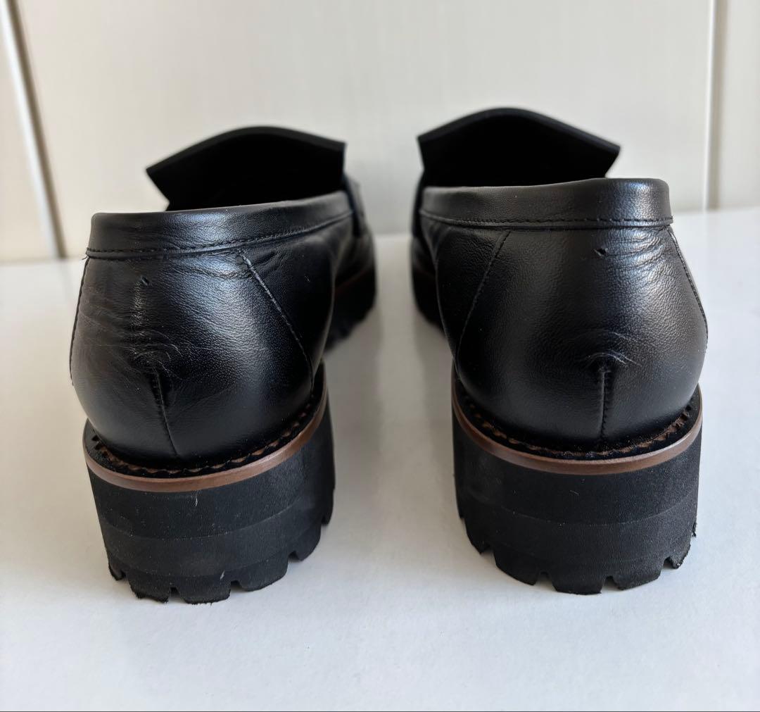 tsumori chisatoWALKタンクソールフリンジローファーブラック本革