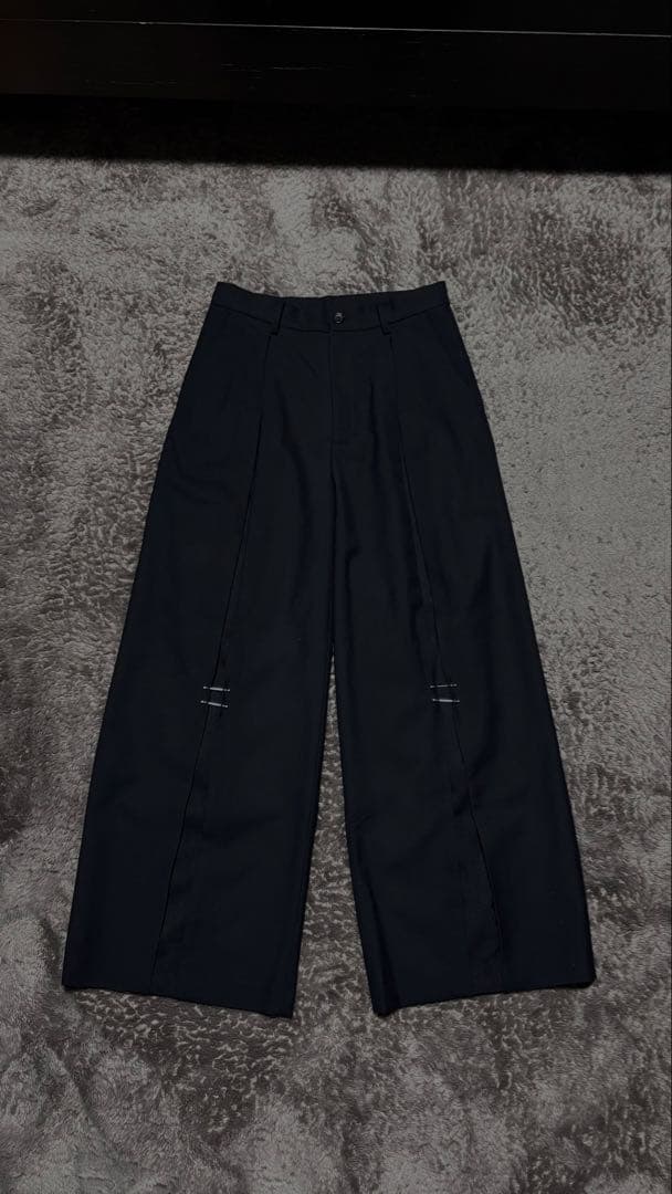 【GRANCY】ピアスデザインタックスラックス（試着のみ）